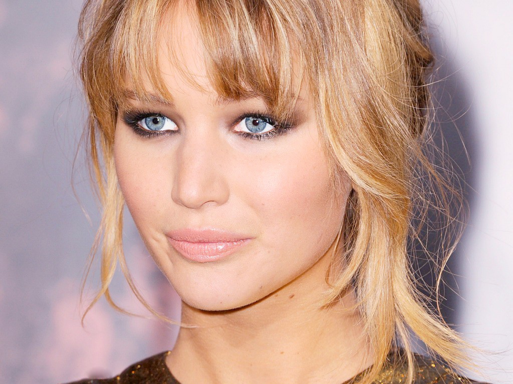 apple icloud stolen jennifer lawrence